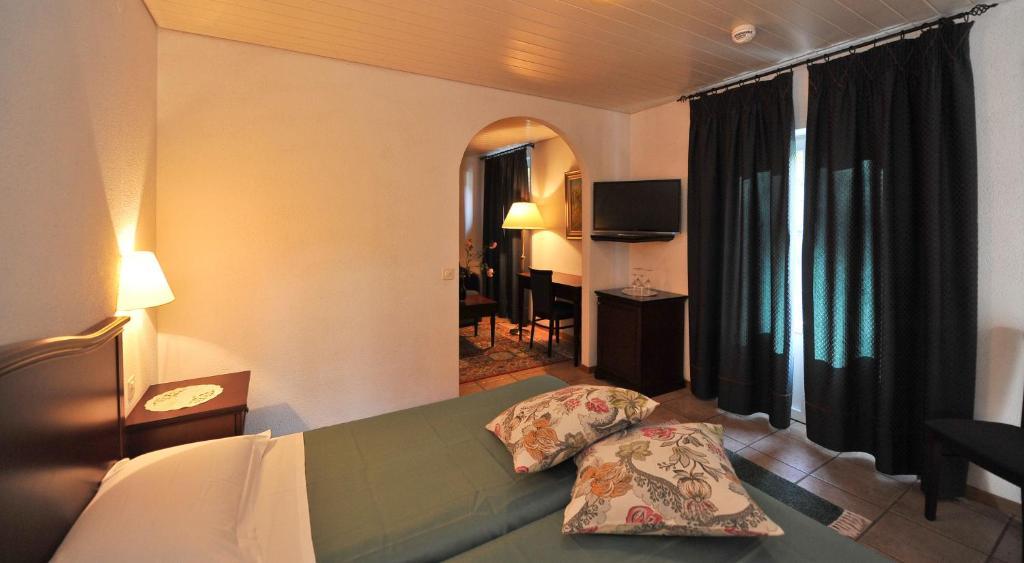 Hotel Ristorante Grotto Serta Lamone Kamer foto