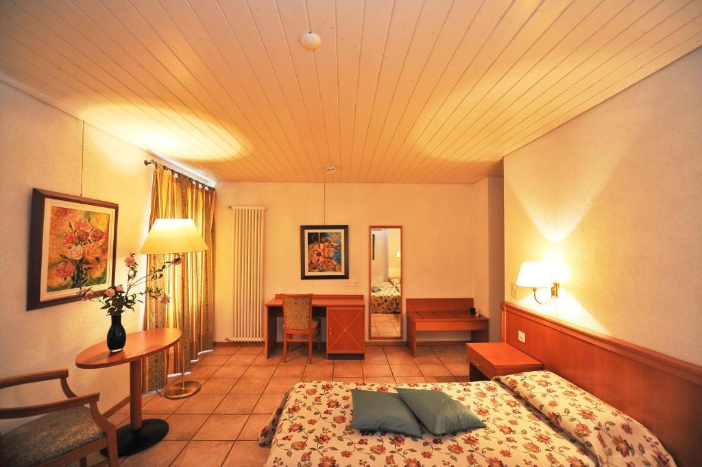 Hotel Ristorante Grotto Serta Lamone Buitenkant foto