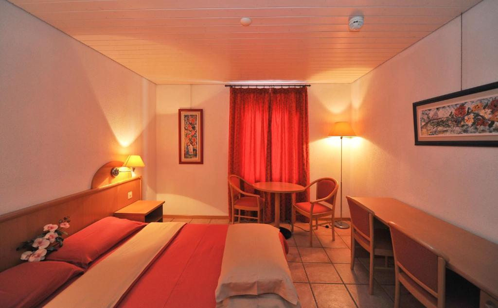 Hotel Ristorante Grotto Serta Lamone Buitenkant foto